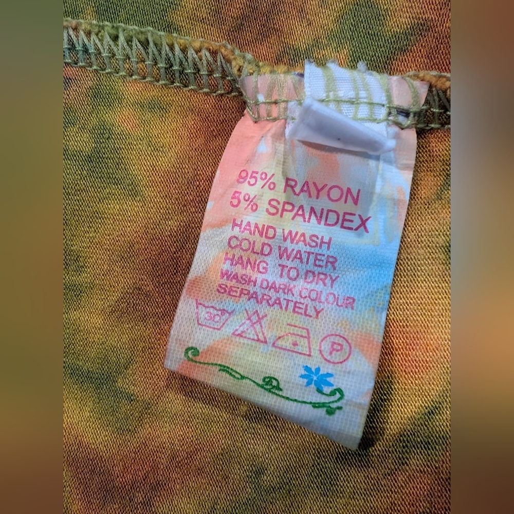 Tie-Dye Green Leggings - Picture 9 of 9